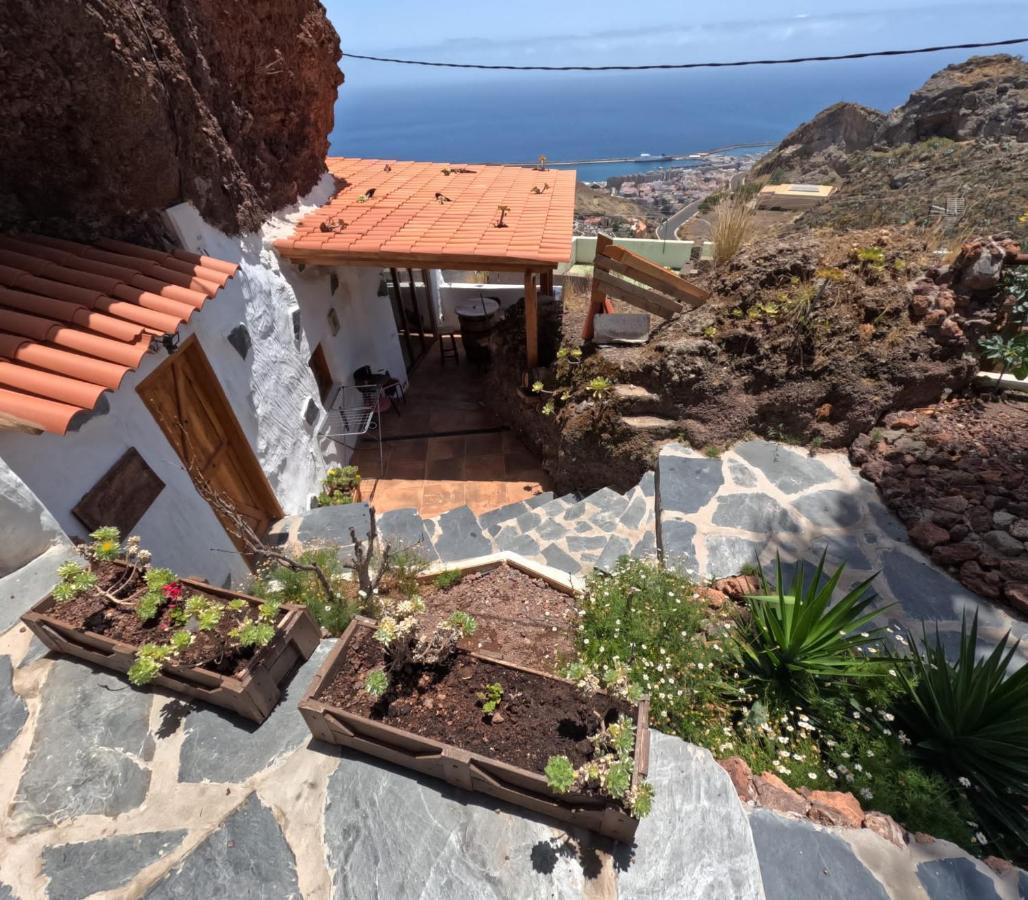 Vakantiehuis Alessia With Jacuzzi ,garden & Swimming Pool Santa Cruz de Tenerife